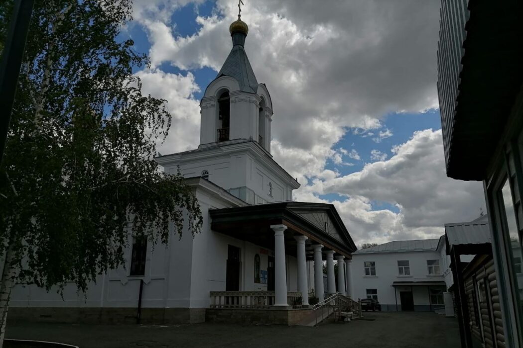 В Оренбурге суд отправил в СИЗО женщин, обворовавших храм