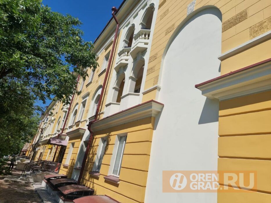 Жителей нескольких домов в Оренбурге хотят через суд обязать снять кондиционеры