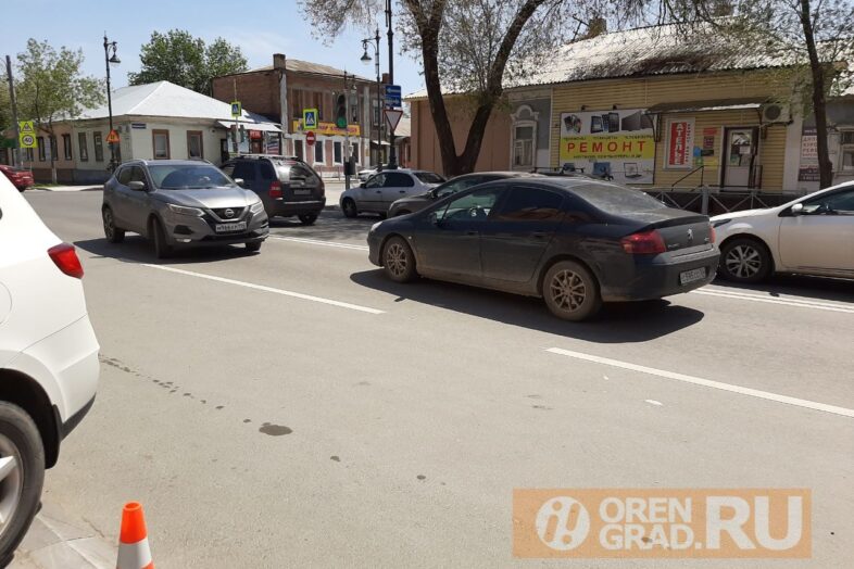 ГИБДД предлагает изменить настройки светофора на проблемном участке улицы Краснознаменной