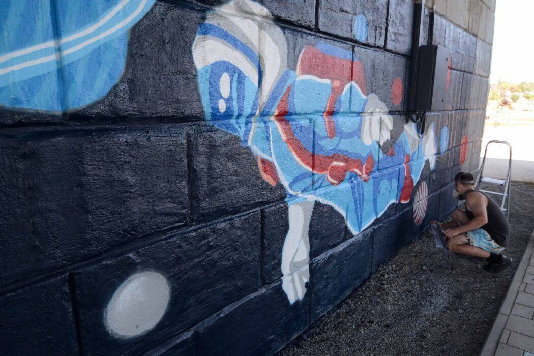 Оренбург разукрасят граффити в честь Дня флага России
