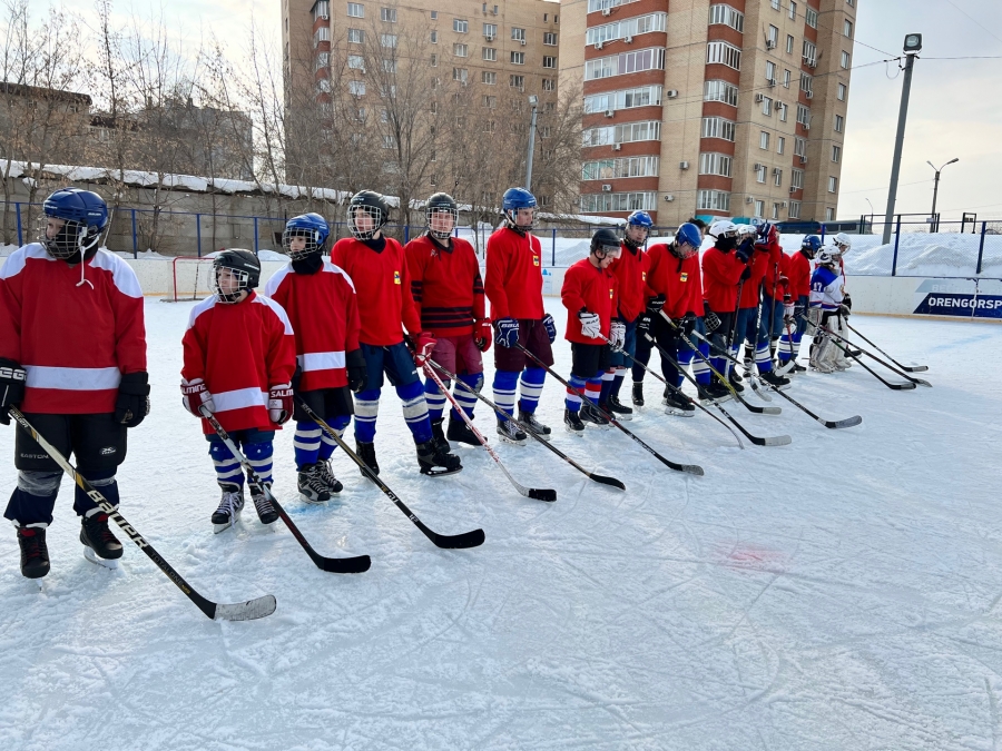 В Оренбурге приступят к ремонту хоккейной площадки на Знаменском проезде
