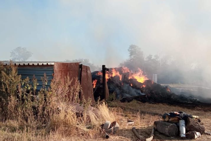 В Оренбуржье пожарные спасли от огня деревню