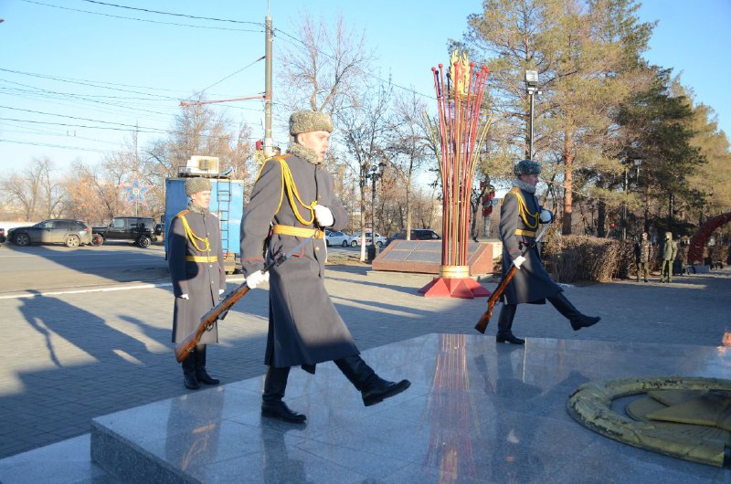 В Оренбурге почтили память Неизвестного солдата