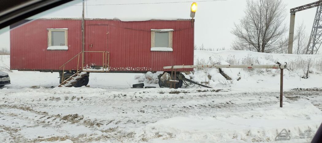 В Оренбурге жители Южного поселка опасаются, что весной утонут из-за растаявшего снега