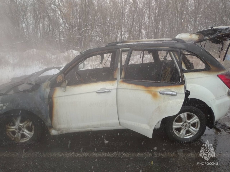 В Курманаевском районе на трассе сгорел автомобиль