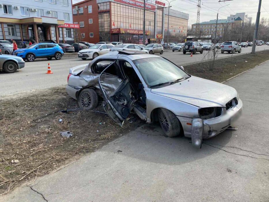 В ДТП на проспекте Победы в Оренбурге пострадал подросток