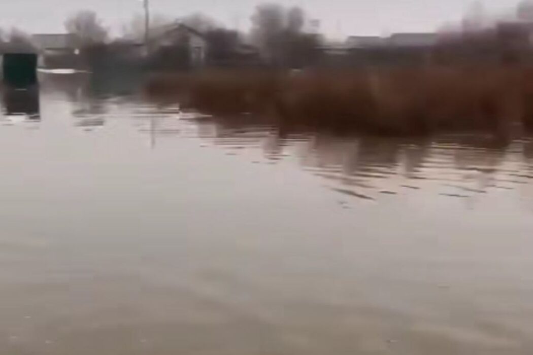 В Первомайском районе из-за паводка эвакуировали жителей села Шапошниково