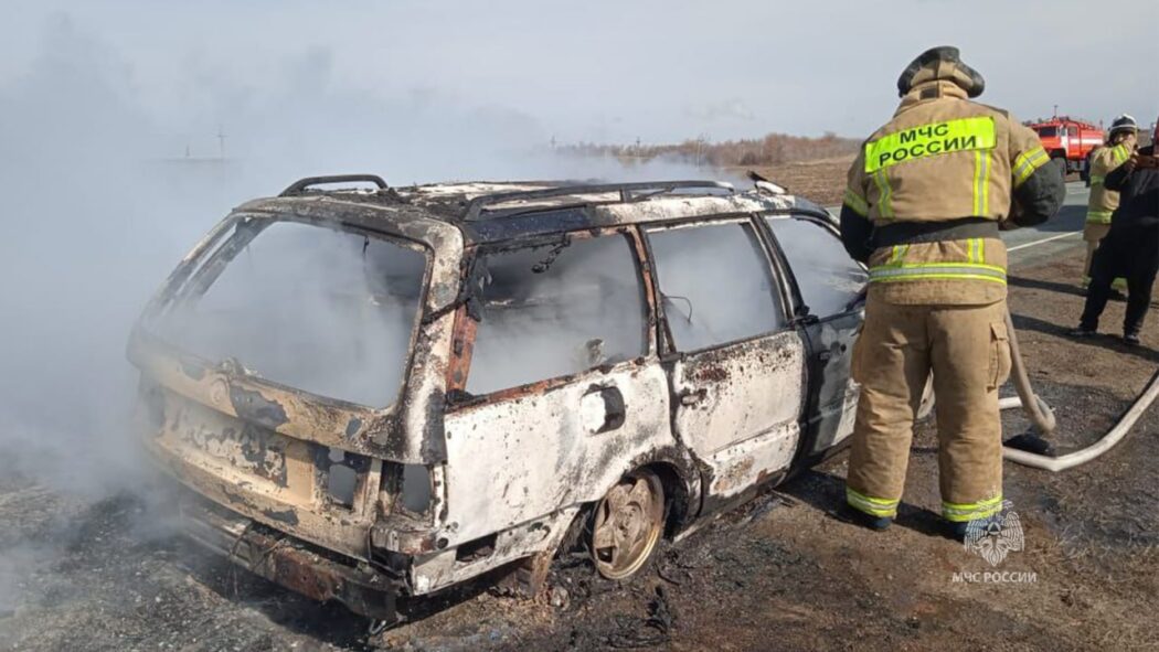 В Переволоцком районе на ходу загорелся автомобиль Volkswagen