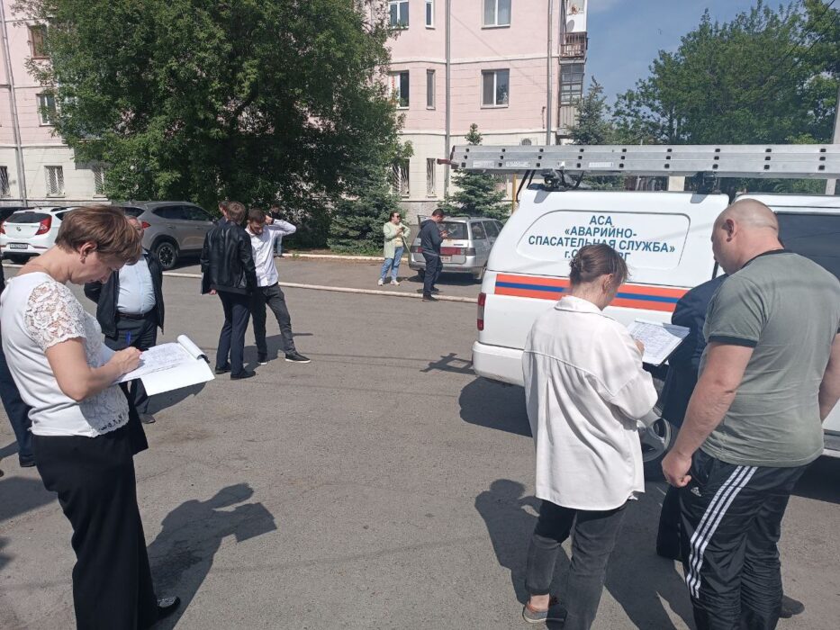 Погорельцам из дома на улице М.Горького Оренбурга предоставят временное жилье