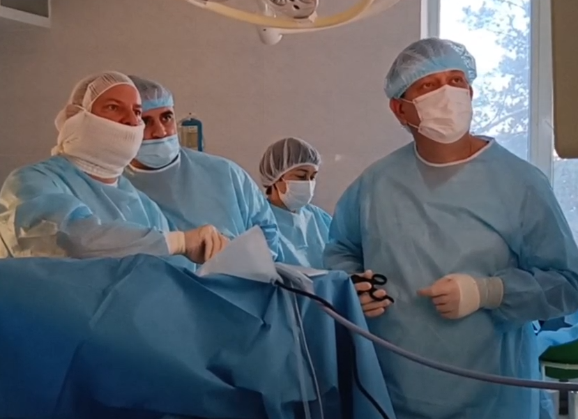 Оренбургские врачи провели пациентке редкую и сложную операцию