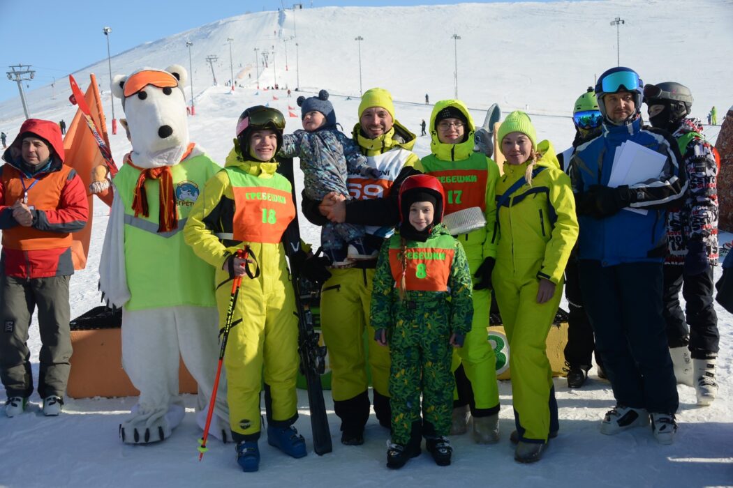 На горнолыжке в Гребенях завершились соревнования тандемов